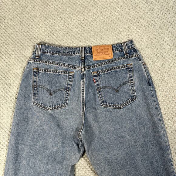 VTG Levi's 551 Women's 16 Med Relaxed Fit Tapered Leg USA Made Jeans Sz 32x30 - Picture 6 of 9